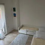 Ravne Vikendica *