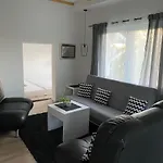 Vikendica Ravne